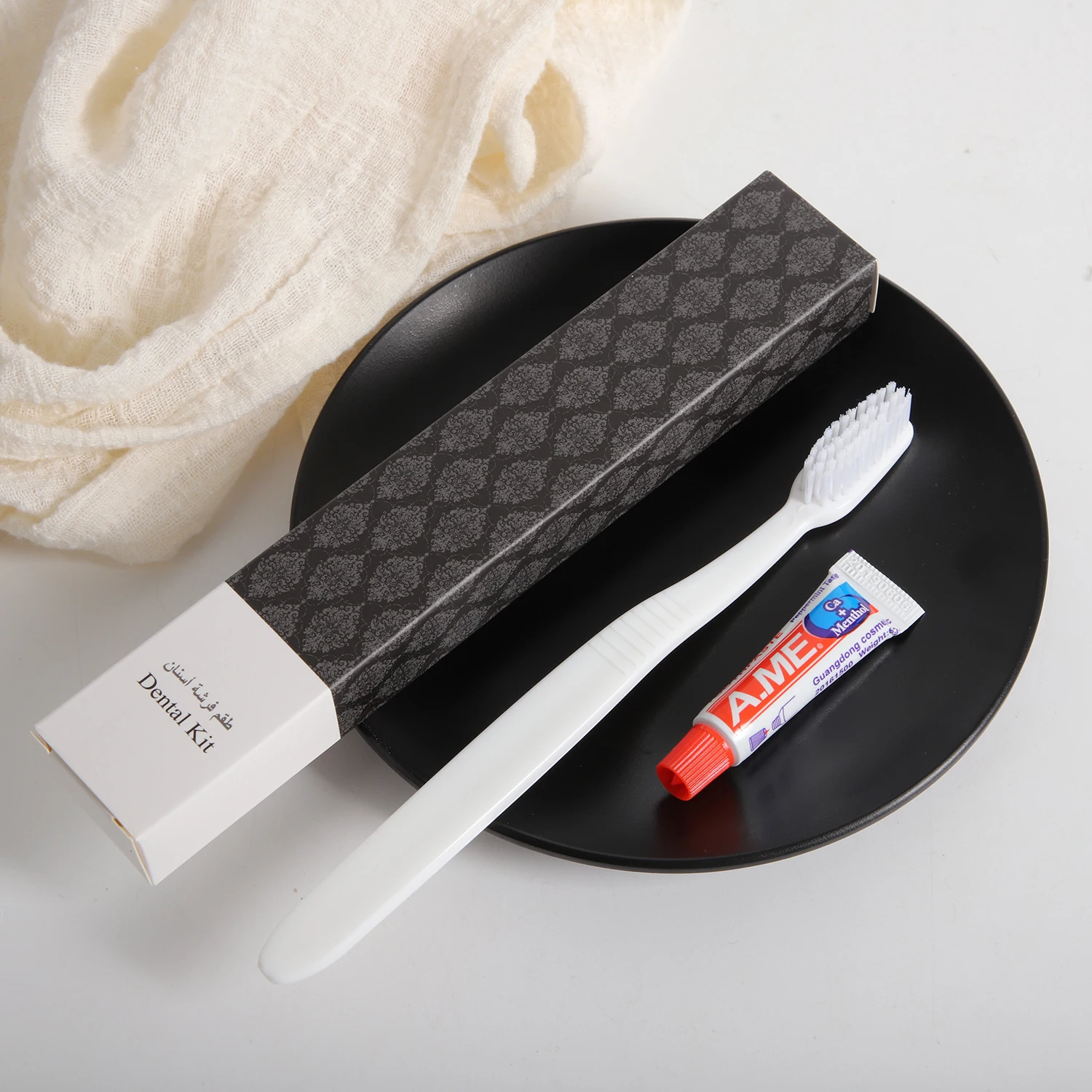 Luxury Hotel Toothbrush Kit Use For Hotel With Toothpaste In One