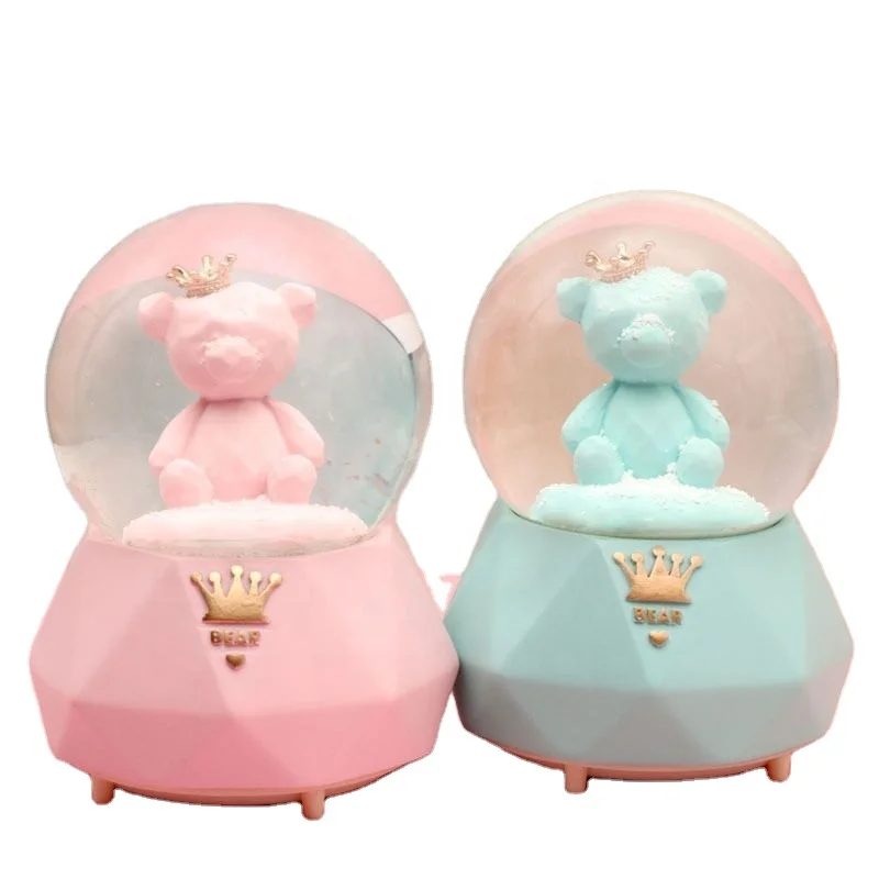 YIWU  BAIWEN  Manufacture   wholesale promotion   bear shape  snow globe battery musical  gift
