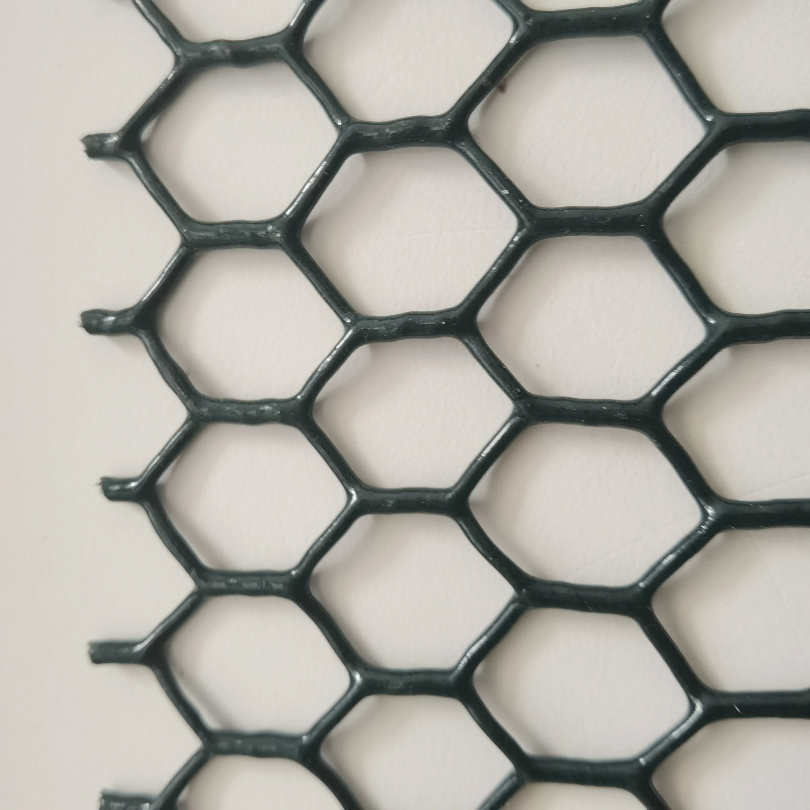 Сетка из стальной проволоки с покрытием из ПВХ