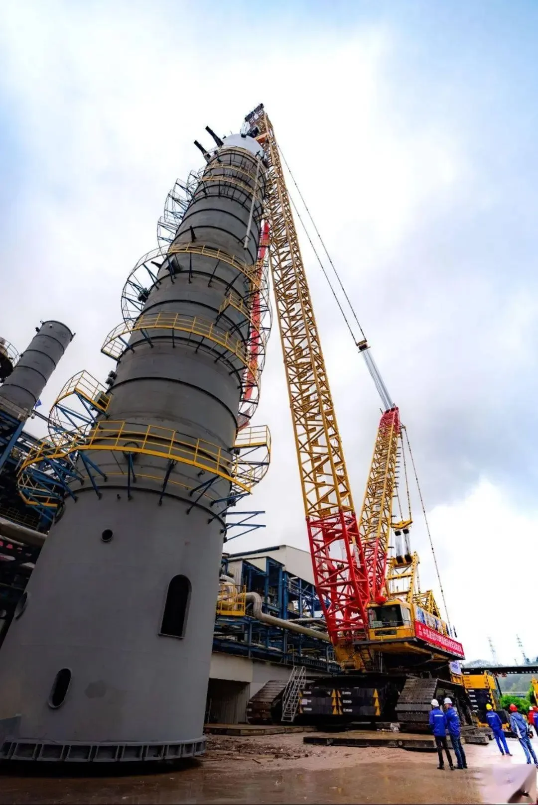 Chinese High Quality 240 Ton  Crawler Crane XLC15000 On Sale