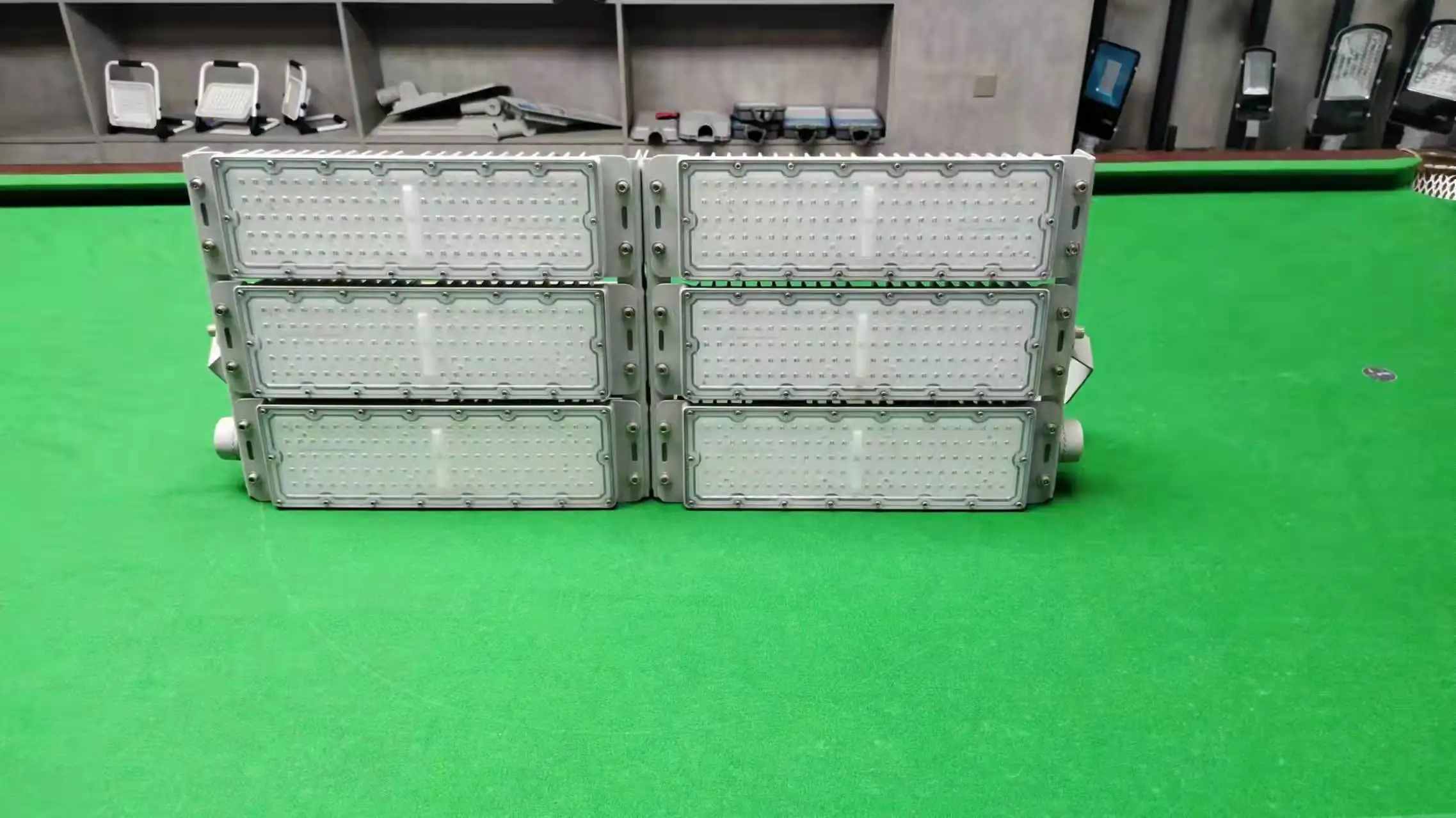 2022 the Latest Tower Crane Lamp Can Be Used for Construction Site Indoor and Outdoor Stadium Warehouse 2000W LED Flood Light