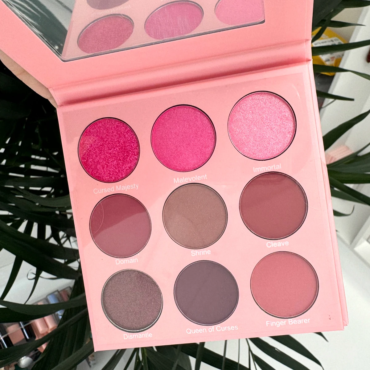 Wholesale High Pigmented Eyeshadow Palette Waterproof Private Label Eye shadow Palette Custom Eyeshadow Palette