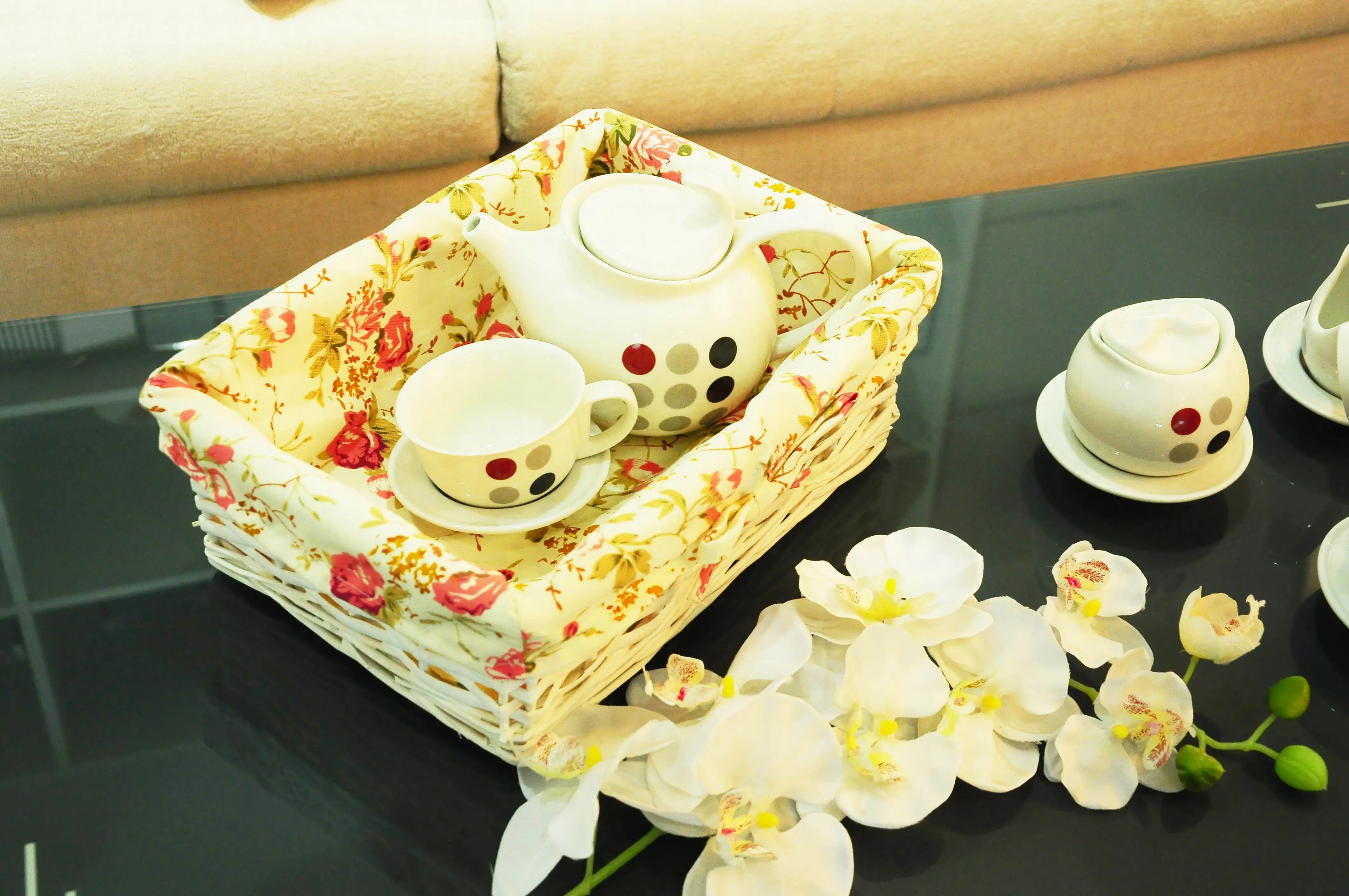 
Wholesale Natural craft decoration storage wicker baby hamper gift basket 