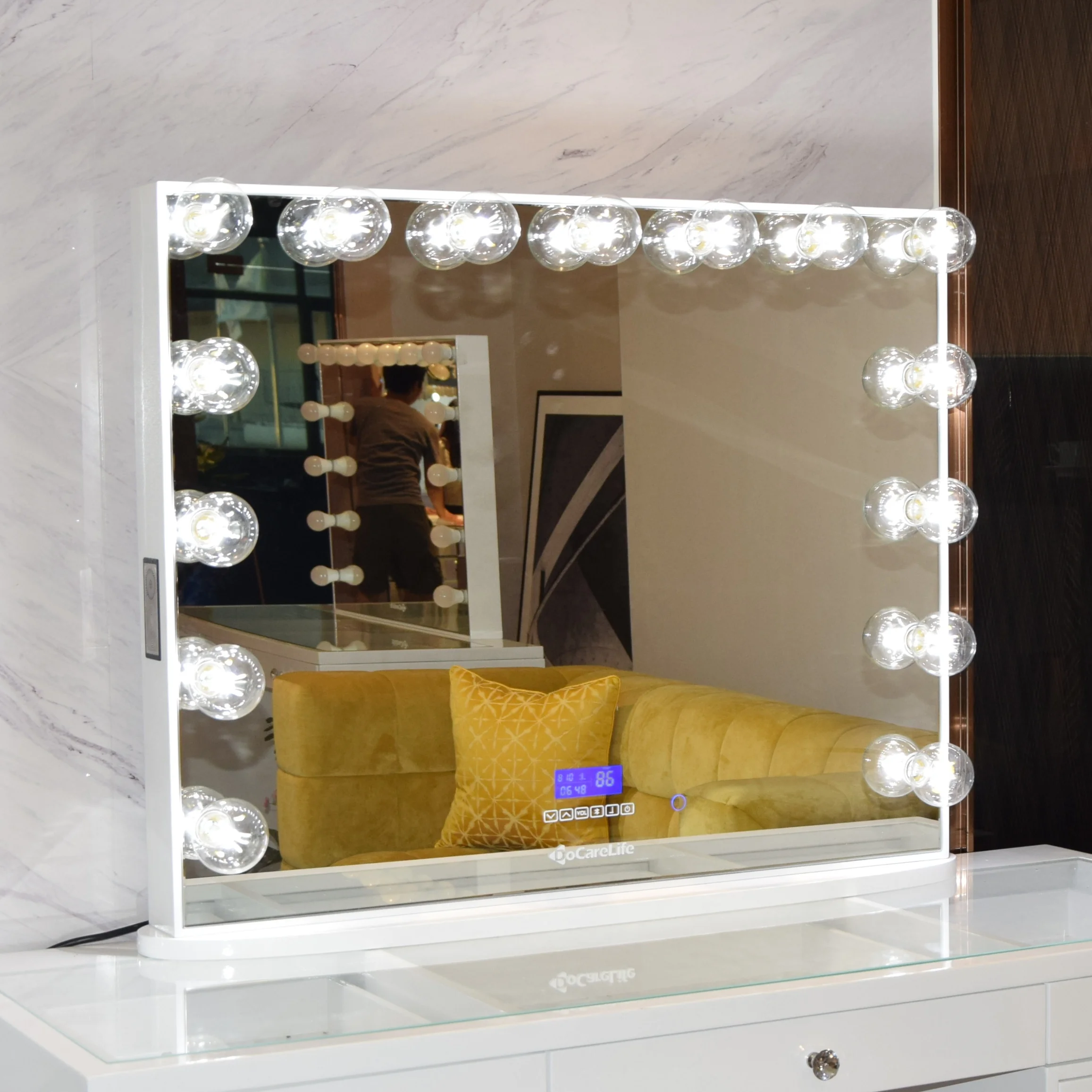 Stock on US! Docarelife Wooden Desktop Lighted Hollywood Vanity Makeup Mirror with Wireless Speakers