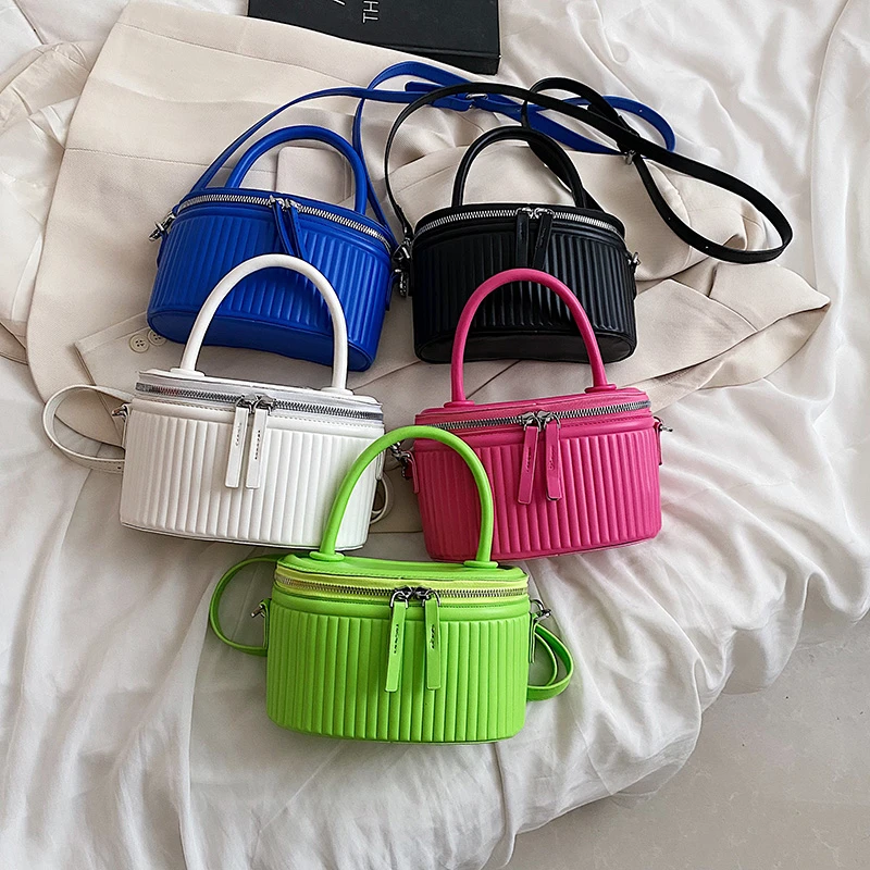 Factory wholesale handbags 2022 young lady bags Young Women fashion design purses For woman