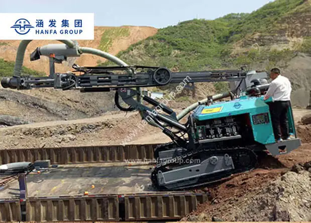 Карьерная руда гусеничная гидравлическая DTH установка для бурения отверстий 30 м