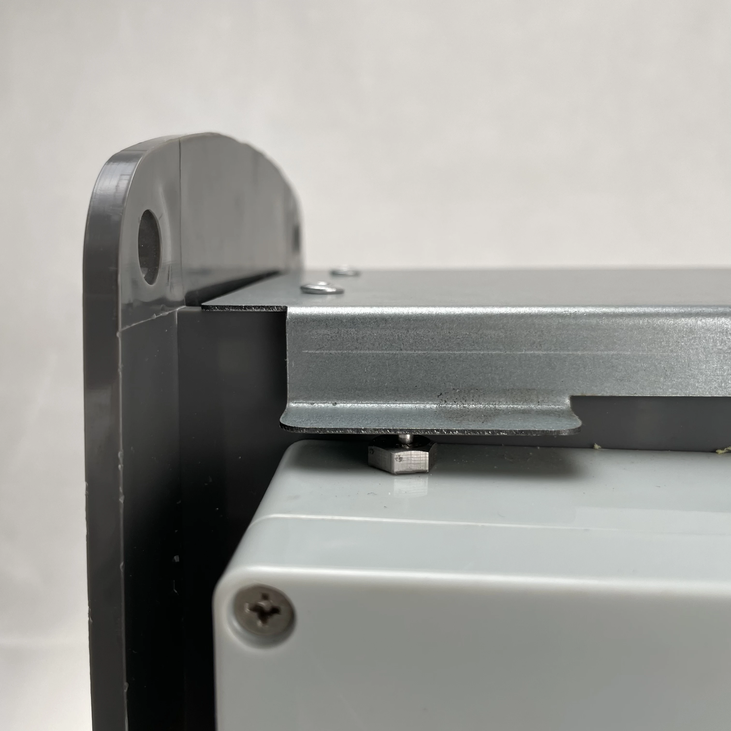 Wholesale Feed Level Sensor Automatic Poultry Farm Pan Feeding Line Broiler Pan Feeder