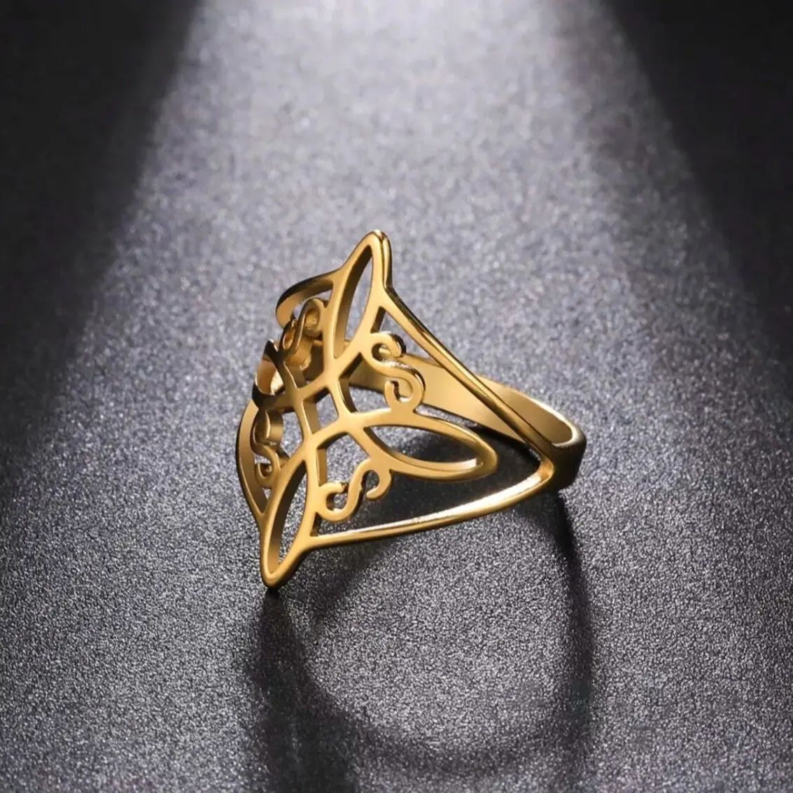316l Stainless Steel Pvd 18k Gold Plated Sacred Witch Knot Ring Magic Celtic Wiccan Amulet Gift for Women Unisex