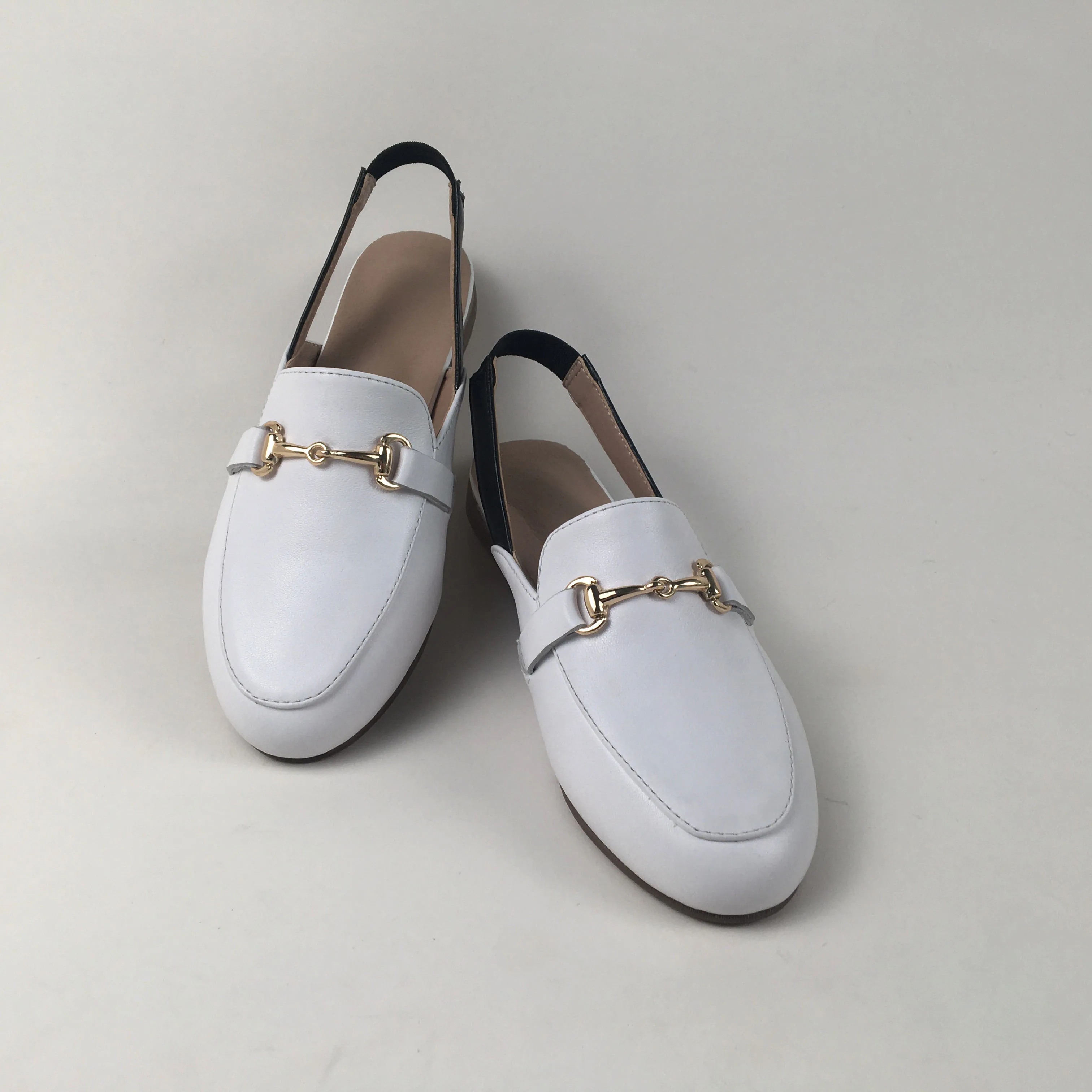 Hot Selling  Leather Girls Loafer Shoes with Gold Chain Front Flats Children  Slingback For Girls  Flats Children Sandals