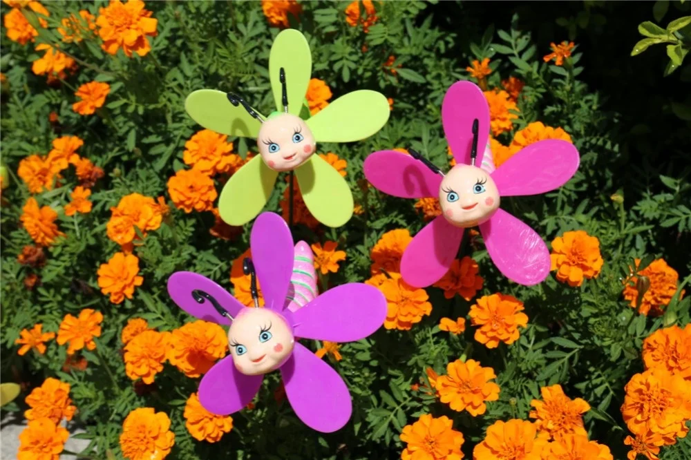 Factory Wholesale Plastic PE Insect Windmill Garden Stakes Reusable Indoor Landscape Home Yard Decorations Cheaper Option