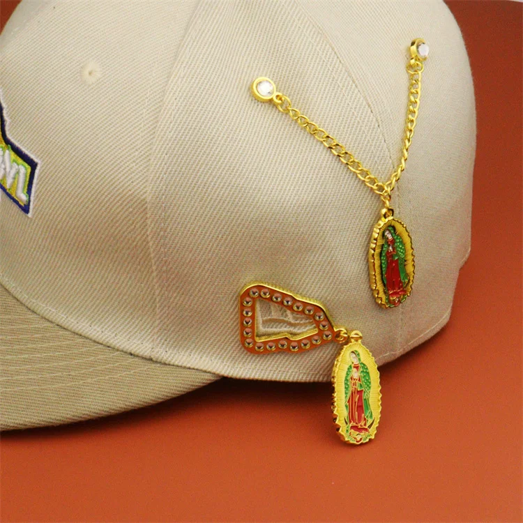 Manufacturer Wholesale Custom Metal Craft Enamel Diamond Frame Panda Fitted Hat Pins Pin Hat