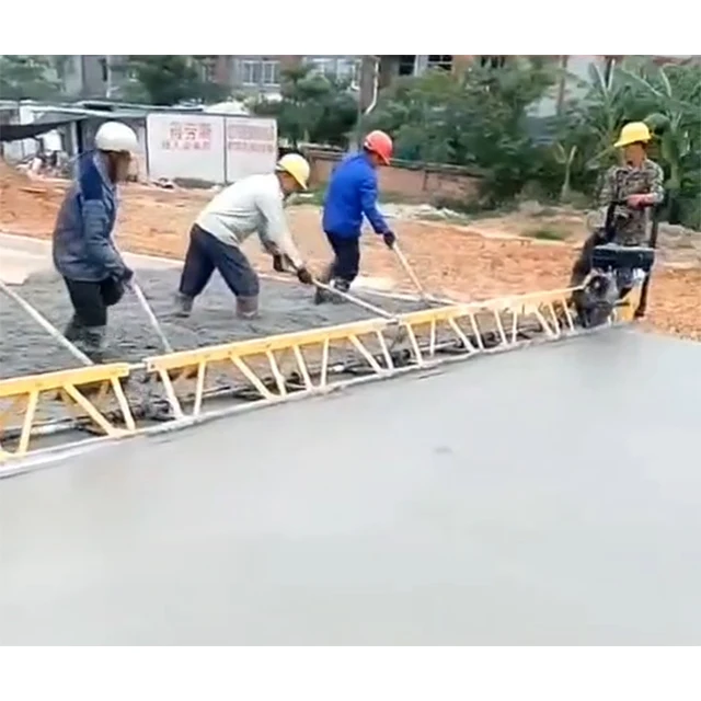 Portable 2-12 Meters Concrete Vibratory Truss Screed Machine Gasoine Cement Road Leveling Machine