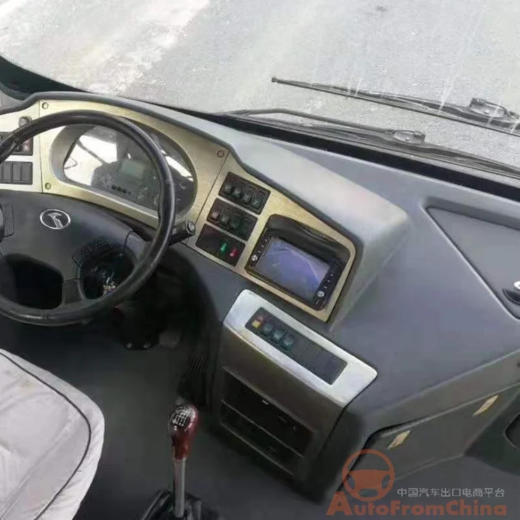 2015 Used Golden Dragon XMQ 6120C3 Coach Bus, 67 Seats Diesel Engine LHD