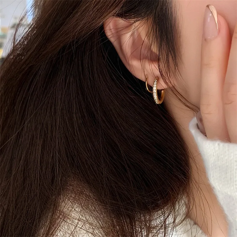 Круглые серьги-гвоздики из нержавеющей стали
