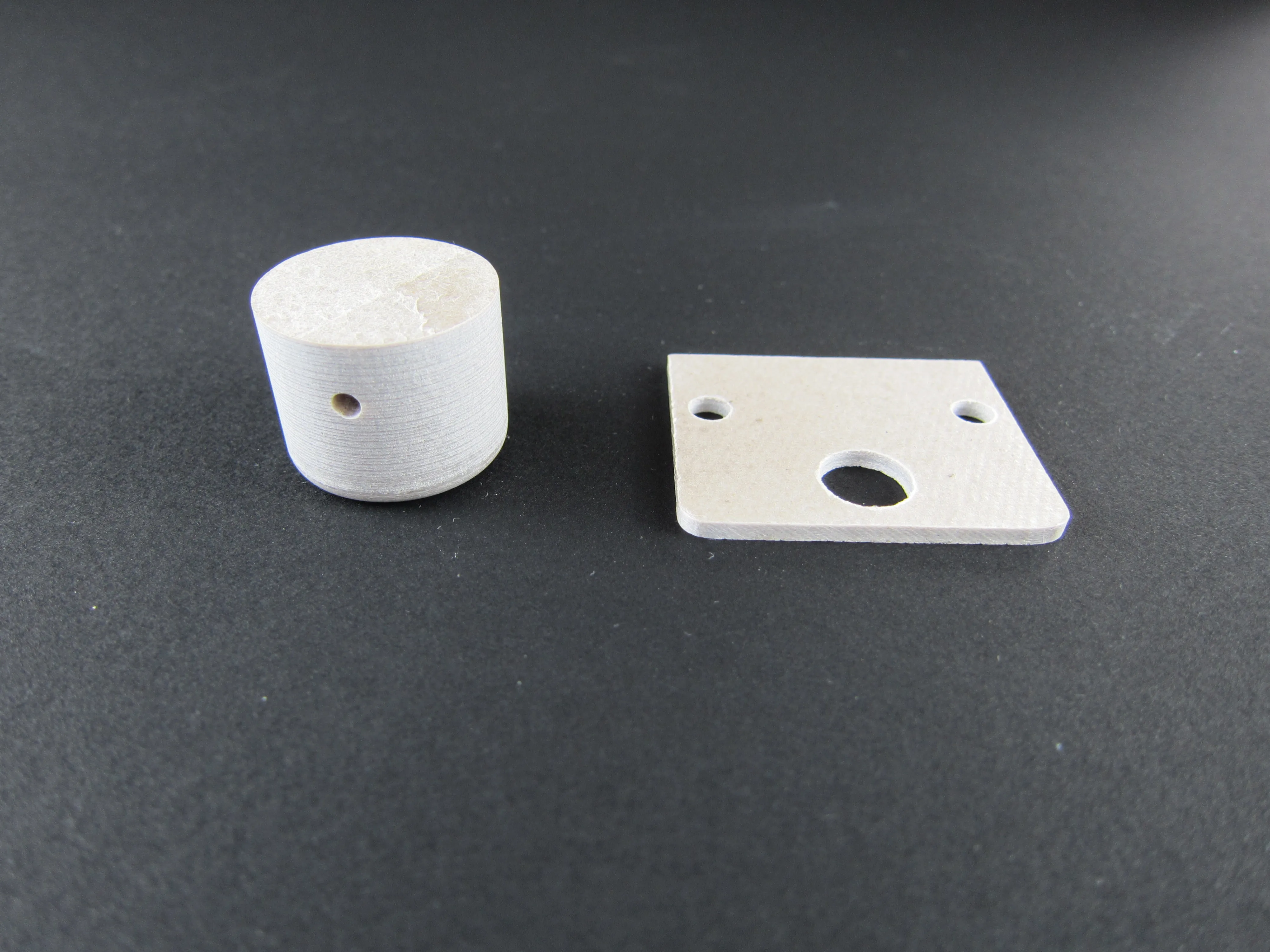 Rigid thermal resistant electrical insulation material for general machine