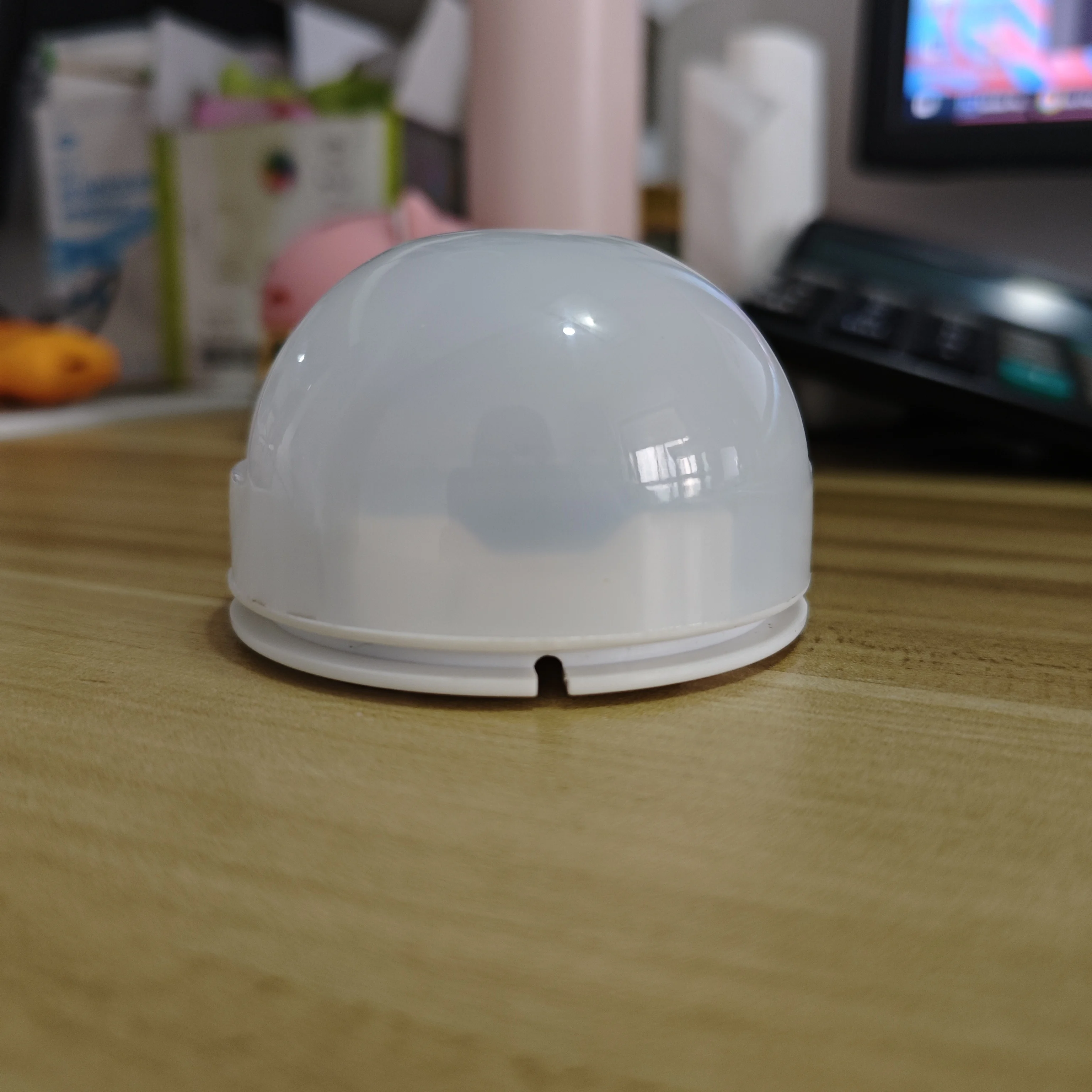 Mskwee USB Rechargeable Colorful Pat Light Base Custom Design Silicone Dimmable 5V Charging Light Base with Remote Control