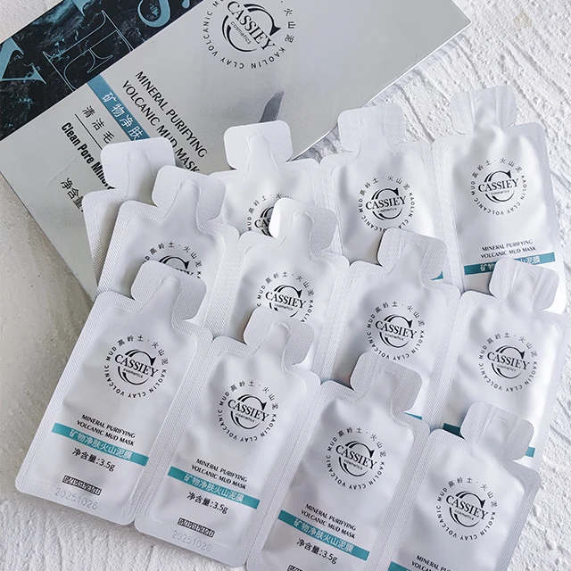Factory Supply Detox Facial Mask with Kaolin Clay Bentonite Clay Mineral-rich Charcoal Control Oil Pores Shrink Clay Mask