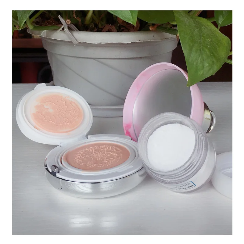 
trimethylsiloxysilicate (and) cyclomethicone 