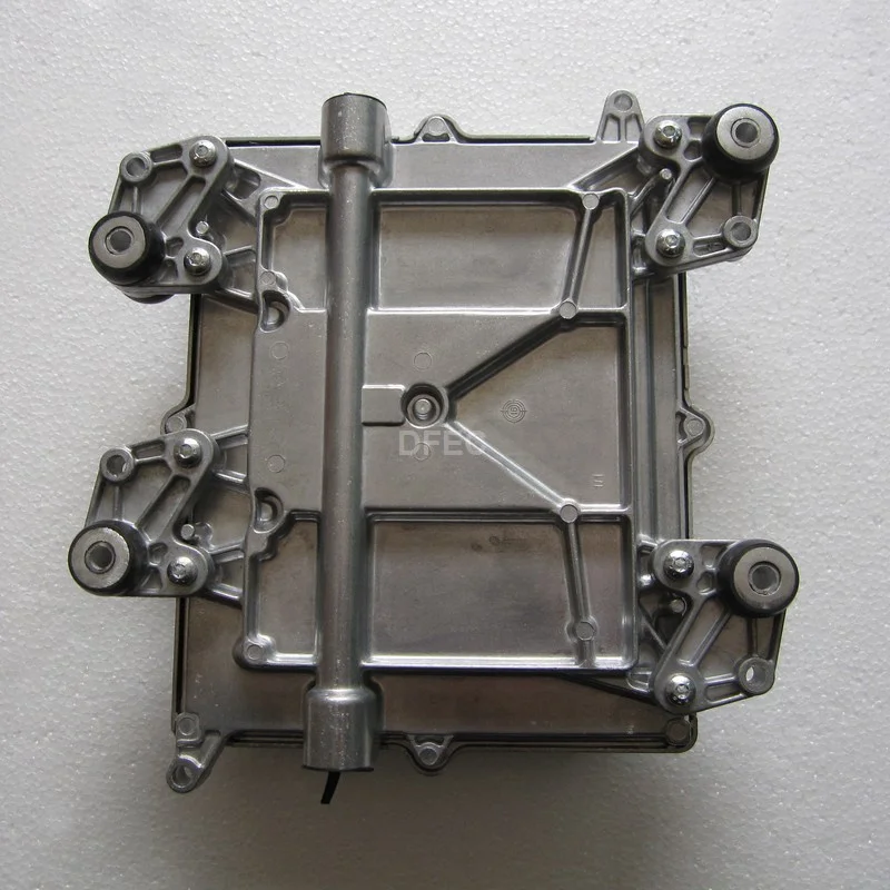 Электронный модуль управления дизельным двигателем 0281020114 ECM