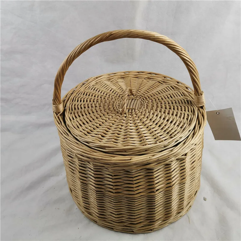 
New Design Portable Food Storage Outdoor Picnic Willow Wicker Gift Basket with Handle 