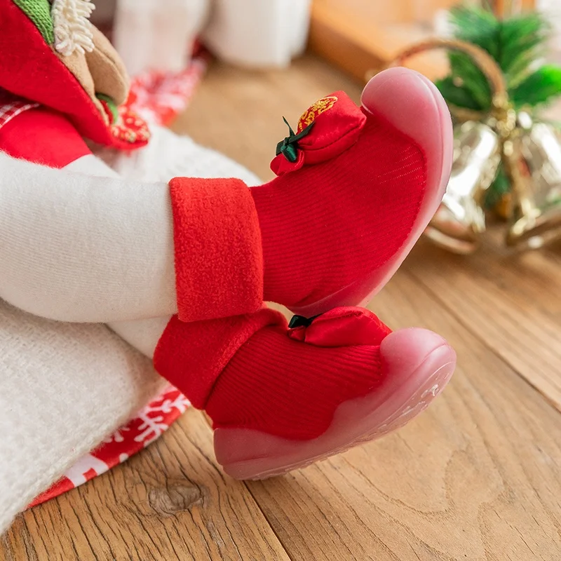 New Design Winter New Year Cotton Thick Lovely Style Snow Walking Soft Shoes Anti-slip Warm Socks Shoe For Kids