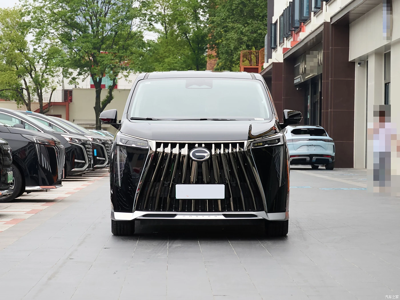 2025 Trumpchi E9 PHEV 2.0TM Greeting Edition MPV Gac Hybrid Large-Middle MPV Chinese New Energy Vehicle New Car