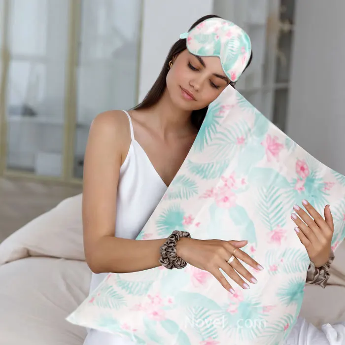 Custom Hair Skin Care Gift Luxury Sleep Silk Satin Eye Mask Pillowcase Set