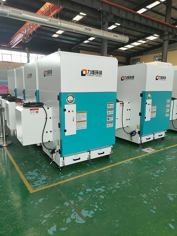 Industrial movable smoke extractor for laser with offline automatic blow back cleaning system