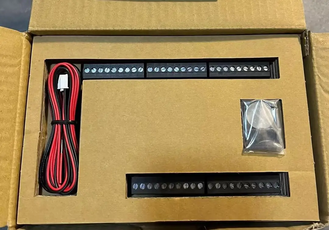 New and Original TM221C24R TM221C24T TM221C24U Schneiders TM221 PLC Programmable Logic Controller