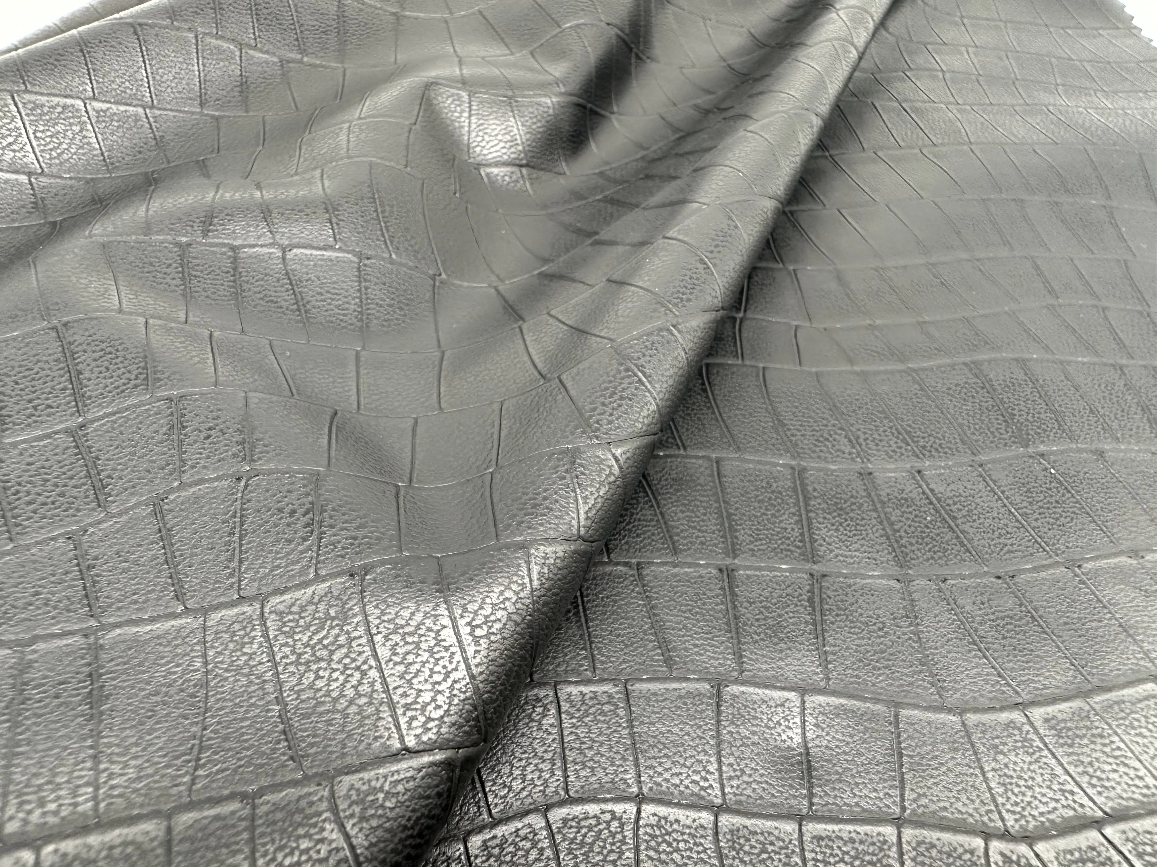 2023 Fashion Leather 4 Way Stretch Pu Faux Leather Regular Crocodile Skin pattern Female Garment Clothing Trousers For Women