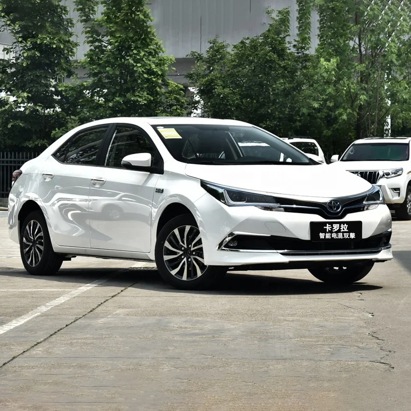 2024 4-дверный 5-местный компактный автомобиль Toyota Corolla с гибридным двойным двигателем объемом 1 8 л