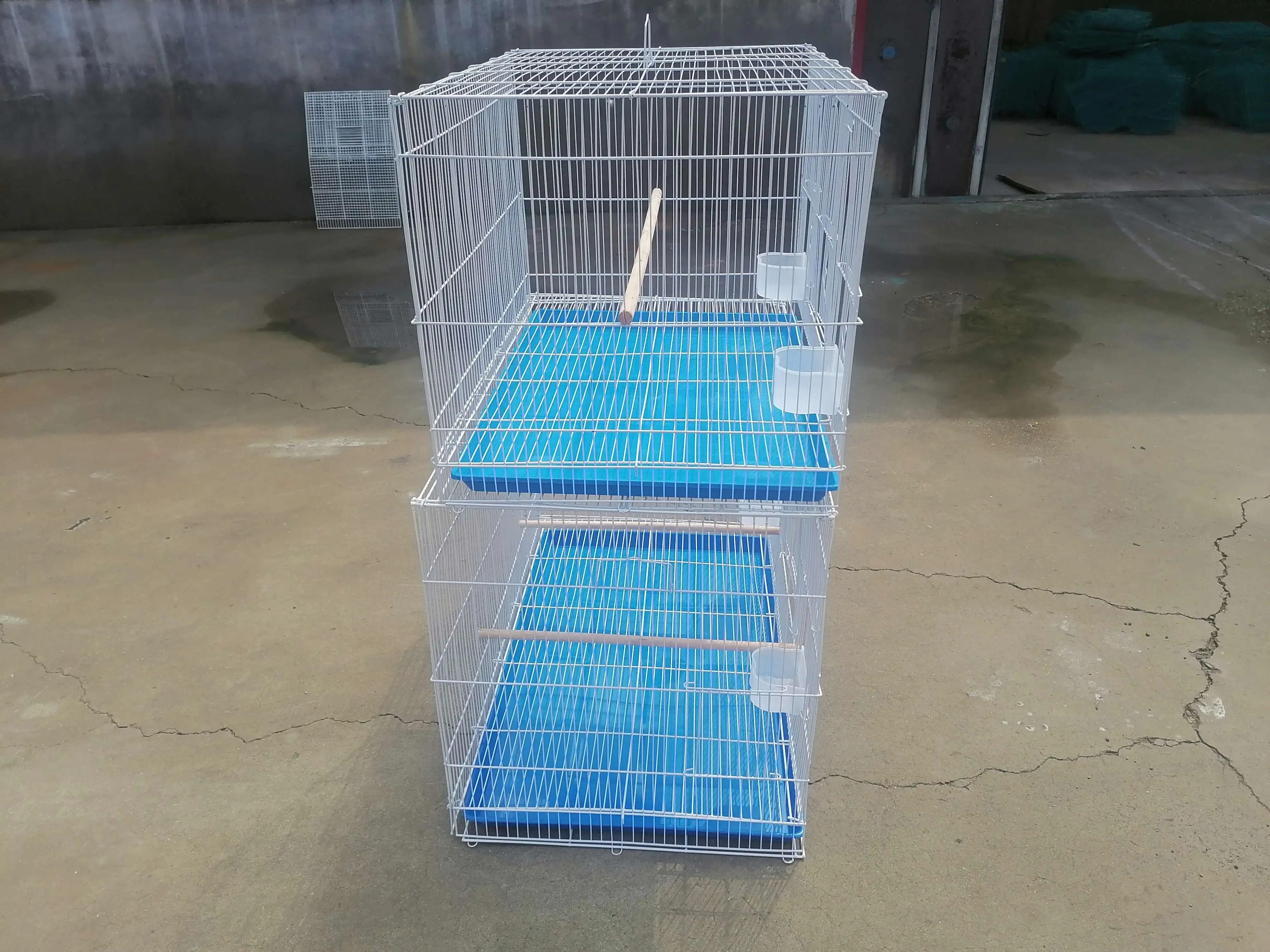 Wholesale Bird Group Cage For Indoor Breeding Iron Wire Material
