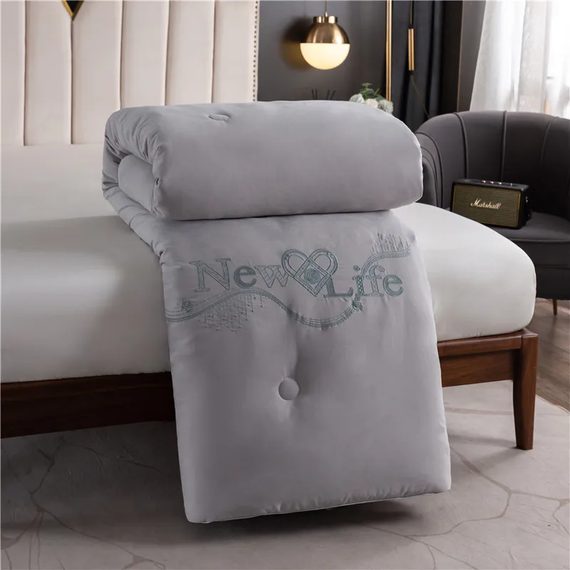 Wholesale New 5-Star Hotel White Blue Pink Down Hil-ton Hotel Queen King Size Comforter Quilt for Disposable Bed