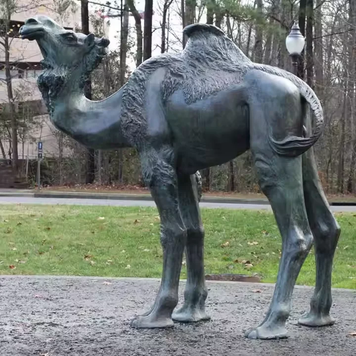 Life Size Modern Metal Animal Bronze Cheetah Statue Sculpture