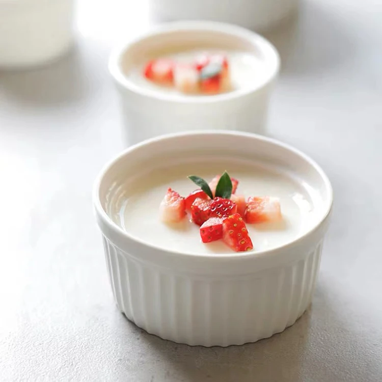 
Wholesale Round Baking Cake Souffle Dessert Personalized Ceramic Ramekin Bowl 