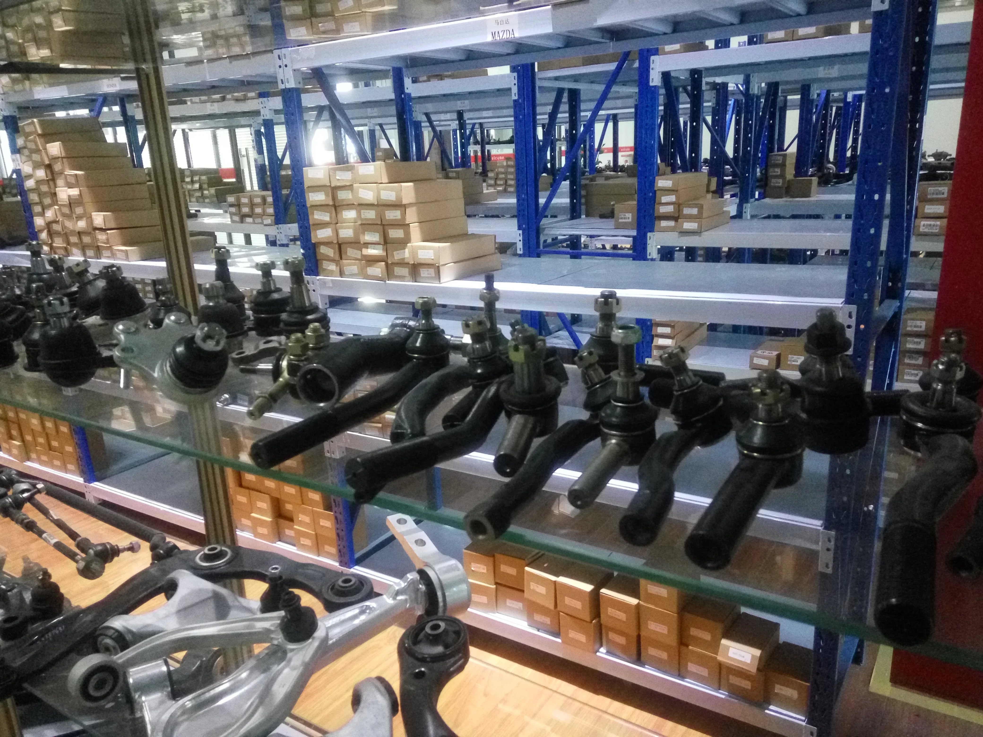  Шаровой шарнир ZFG для FORD IKON V/FUSION /FIESTA OE 2S653395AA 2S613395AB 1679382