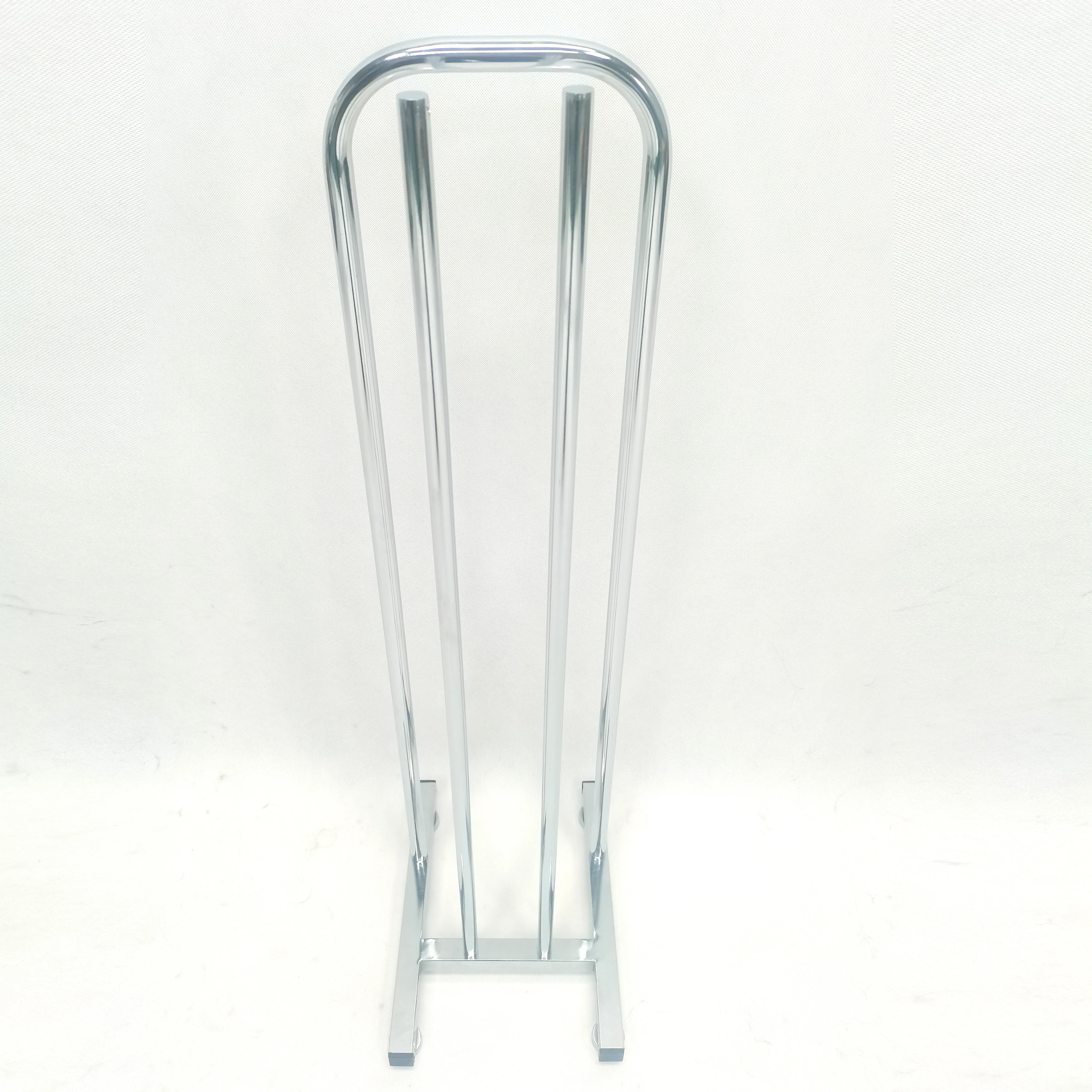 Chrome Hanger Stacker Shop Clothes Hanger Holder with wheels