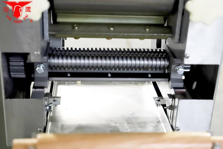 asy Operation Ramen Noodle Machine / Ramen Noodle Press Machine / Ramen Noodle Maker