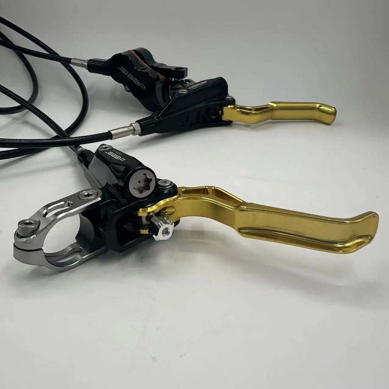 Piston Electric Bicycle Double Brake Hydraulic Brake Electric Bicycle Electric Scooter Disc Brake High Strength Aluminum Alloy