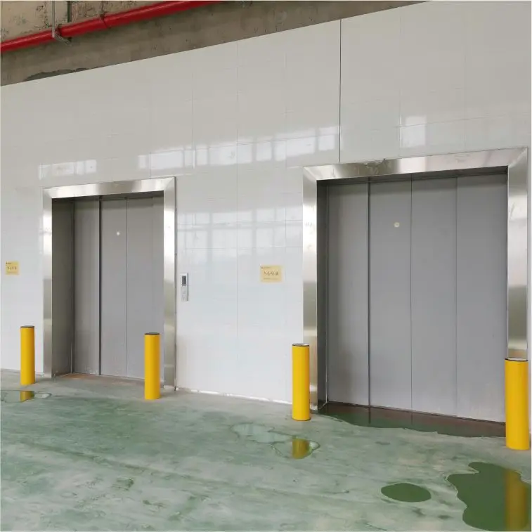 Popular trend  Traffic Safety Carbon Steel Bollard Surface Mounted Crowd Control Barrier Fixed Static Car Parking Bollard