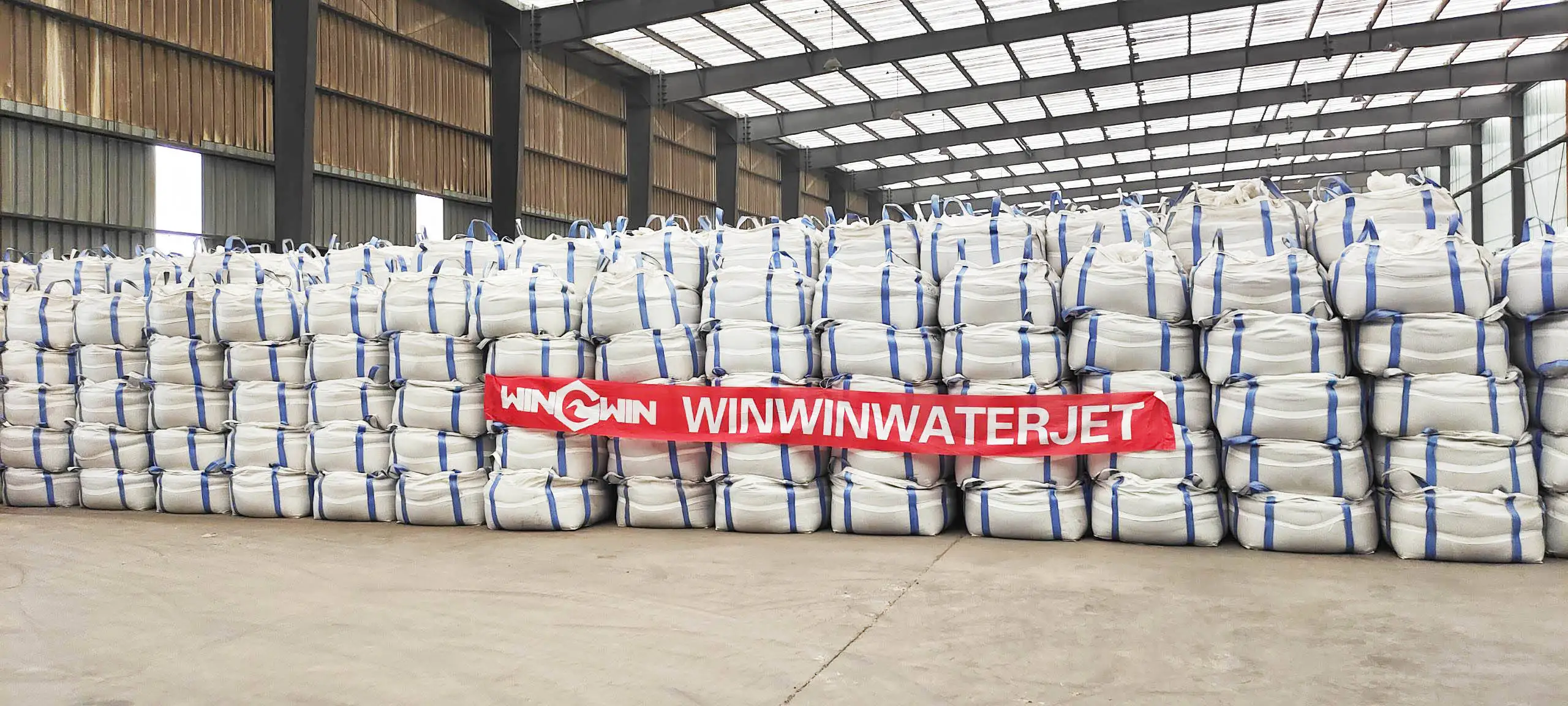 highest quality abrasive water jet cutter sand blasting abrasive for waterjet cutting almandine garnet used for glass cutting