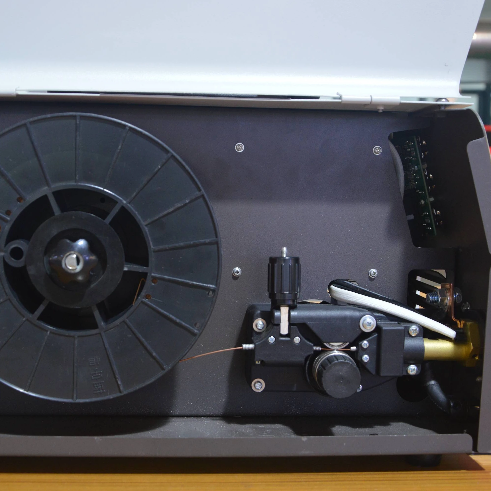  Многофункциональный сварочный аппарат MIG MAG MMA TIG Flux Cored Wire CO2 Gas 140 160 180