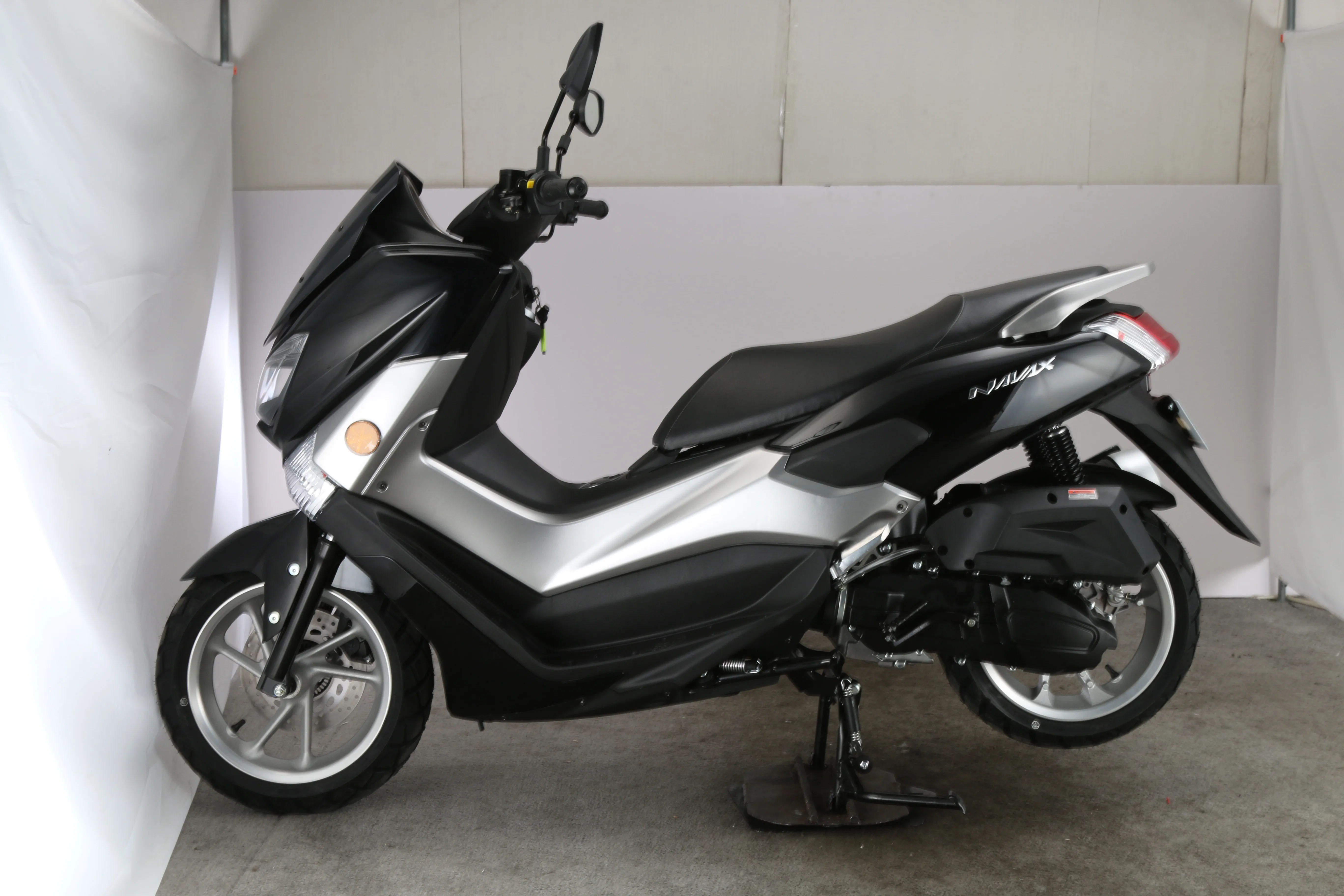 2022 big tire 150 180cc GAS motor scooter 15L fuel  gas scooters for adult