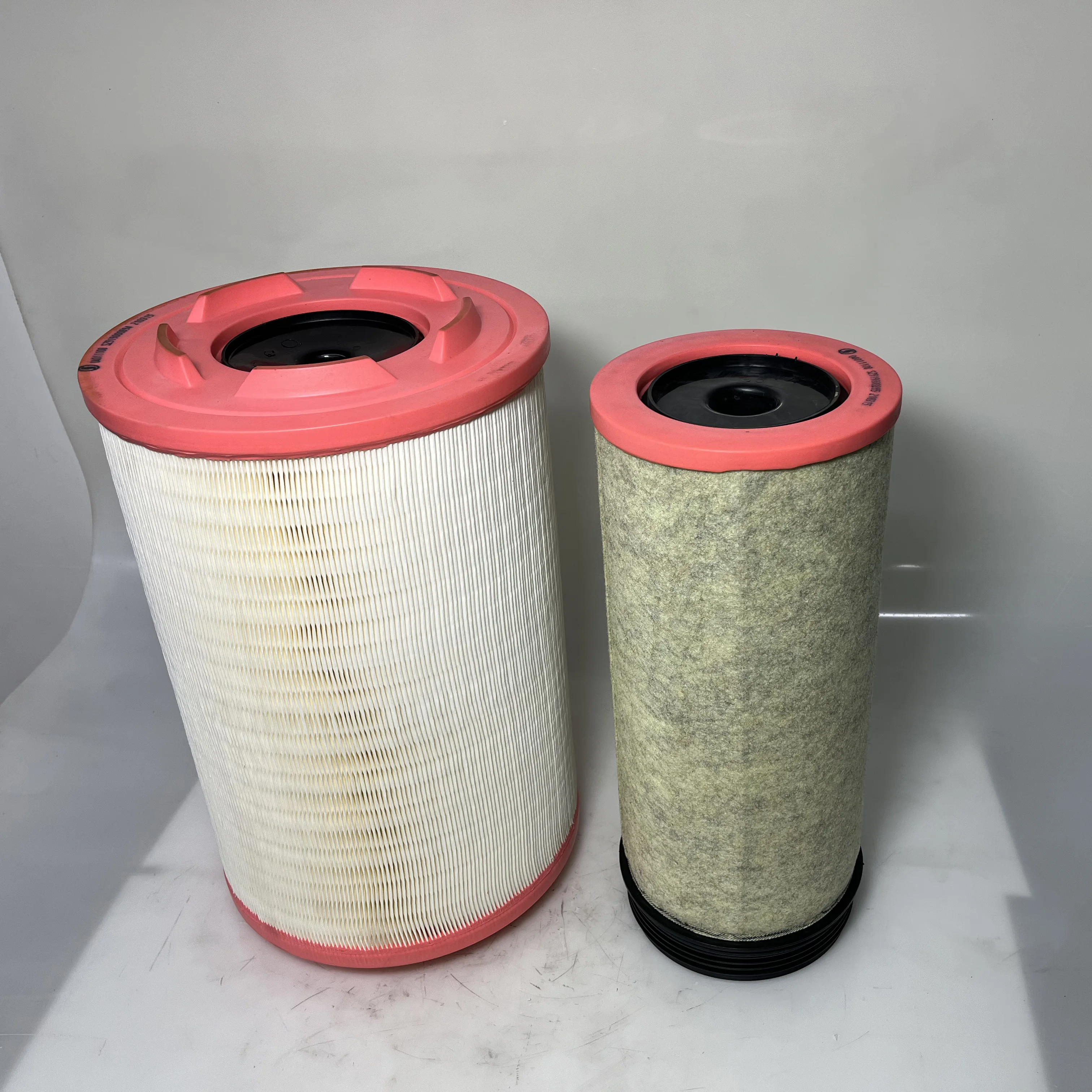 Sinotruk Spare Parts SZ919000894 SZ919000895 SHACMAN Truck PU2841 Air Filter Element