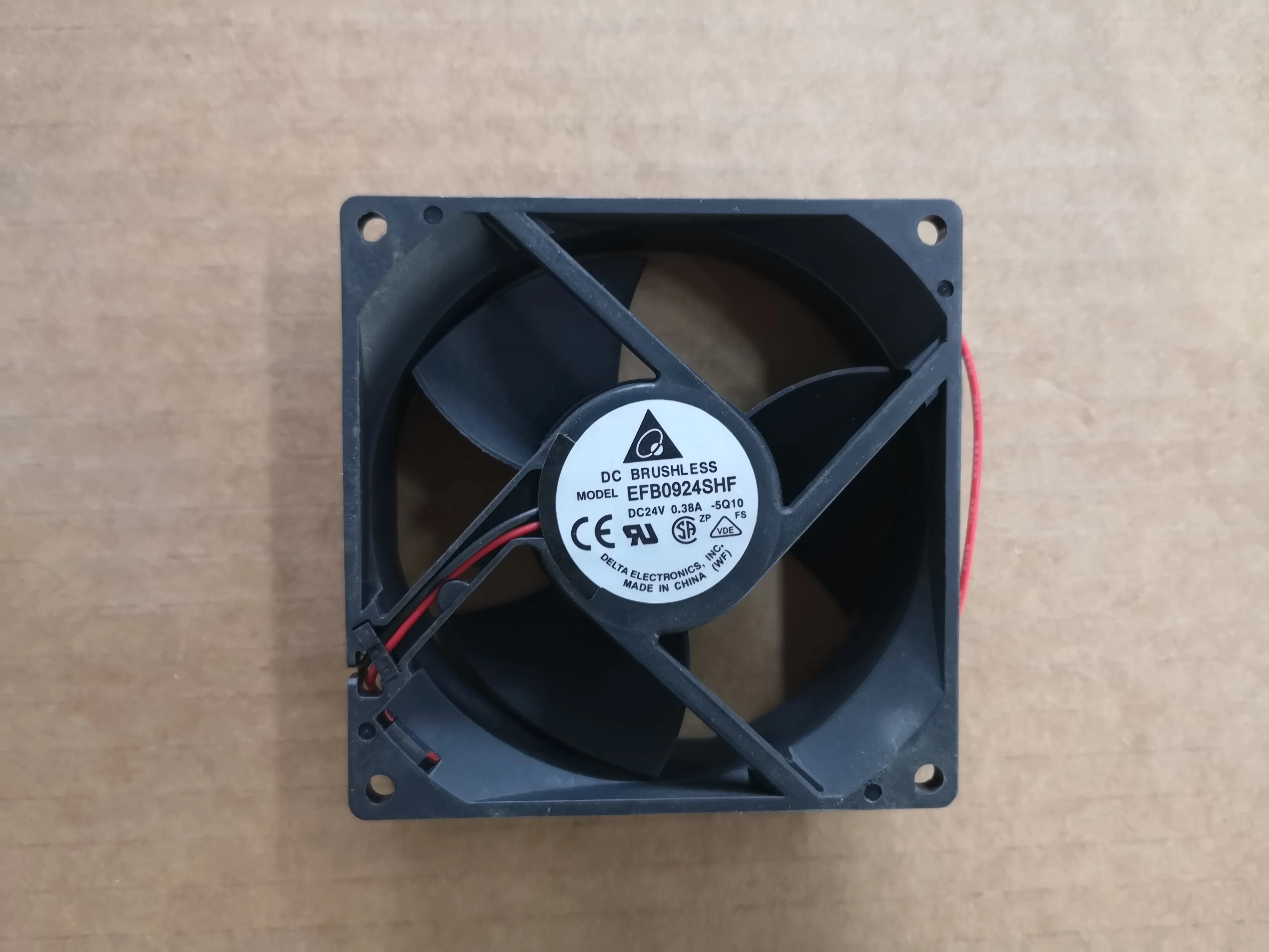  EFB0924SHF 24 В 0.38A оригинальный DELTA 92*92*32 инверторный серверный