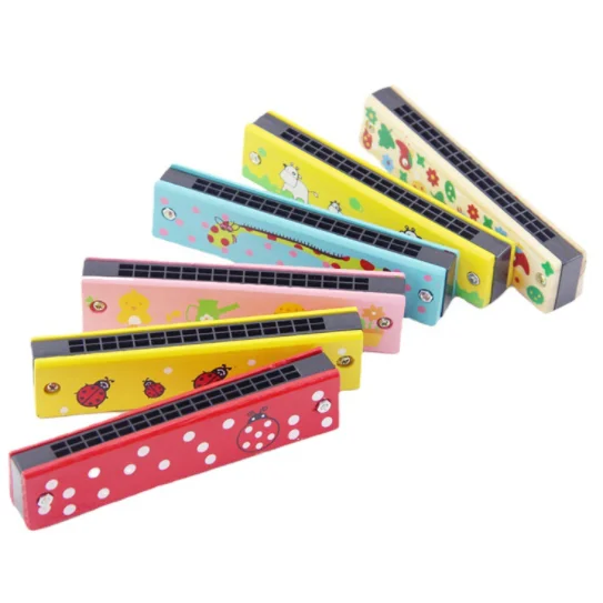Hot Selling Good Quality Kid Wooden 16 Holes Chromatic Harmonica Children Music Initiation Kid Instrument