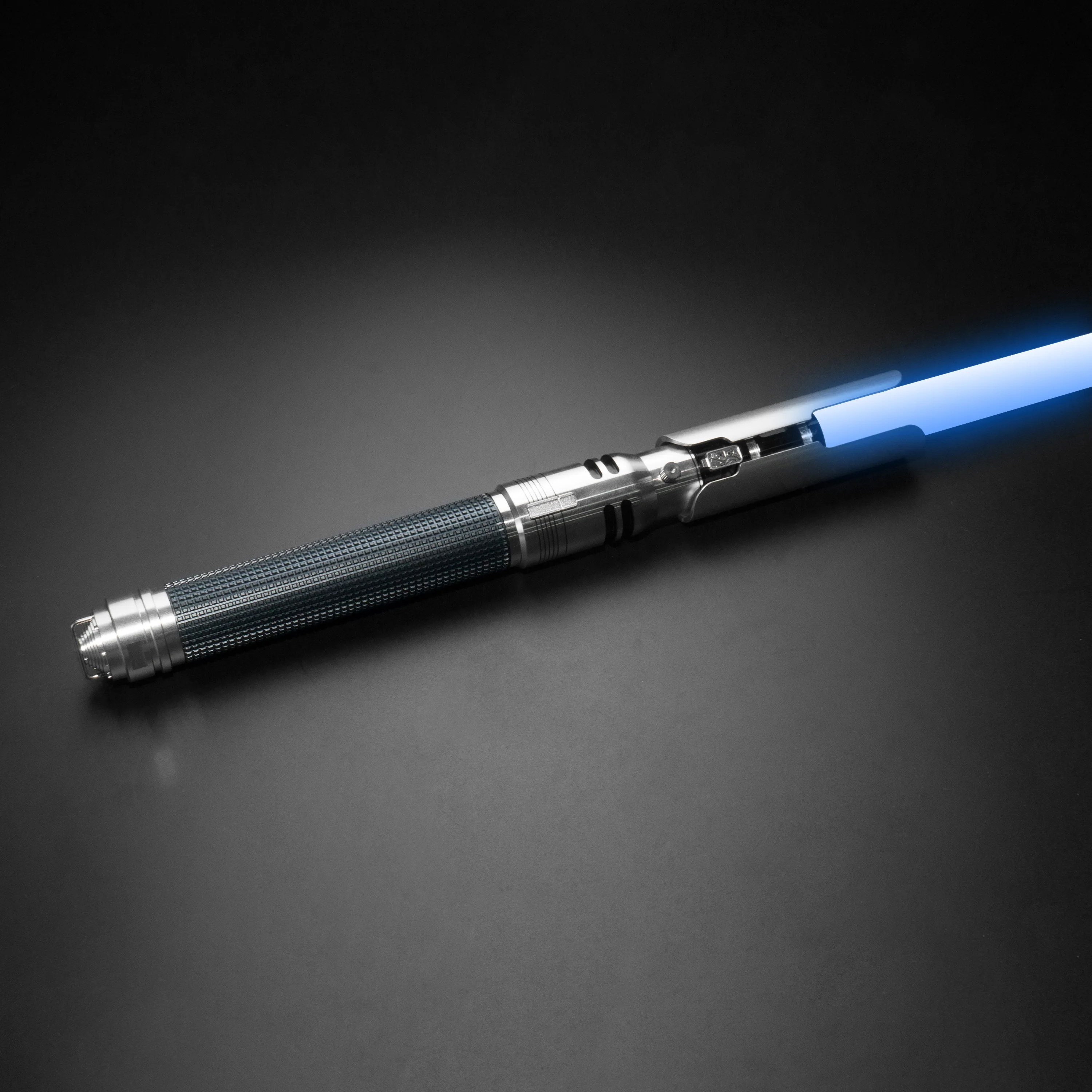 XSaber RTS оптовая продажа светодиодных игрушек Cal Kestis смена цвета на заказ световой меч металлическая ручка для дуэли косплей