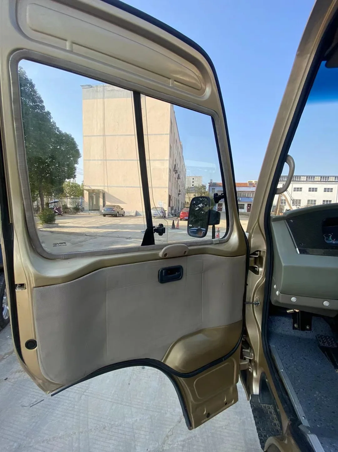 Hot Selling toyota coaster bus 30 seats 4*2  For Sale