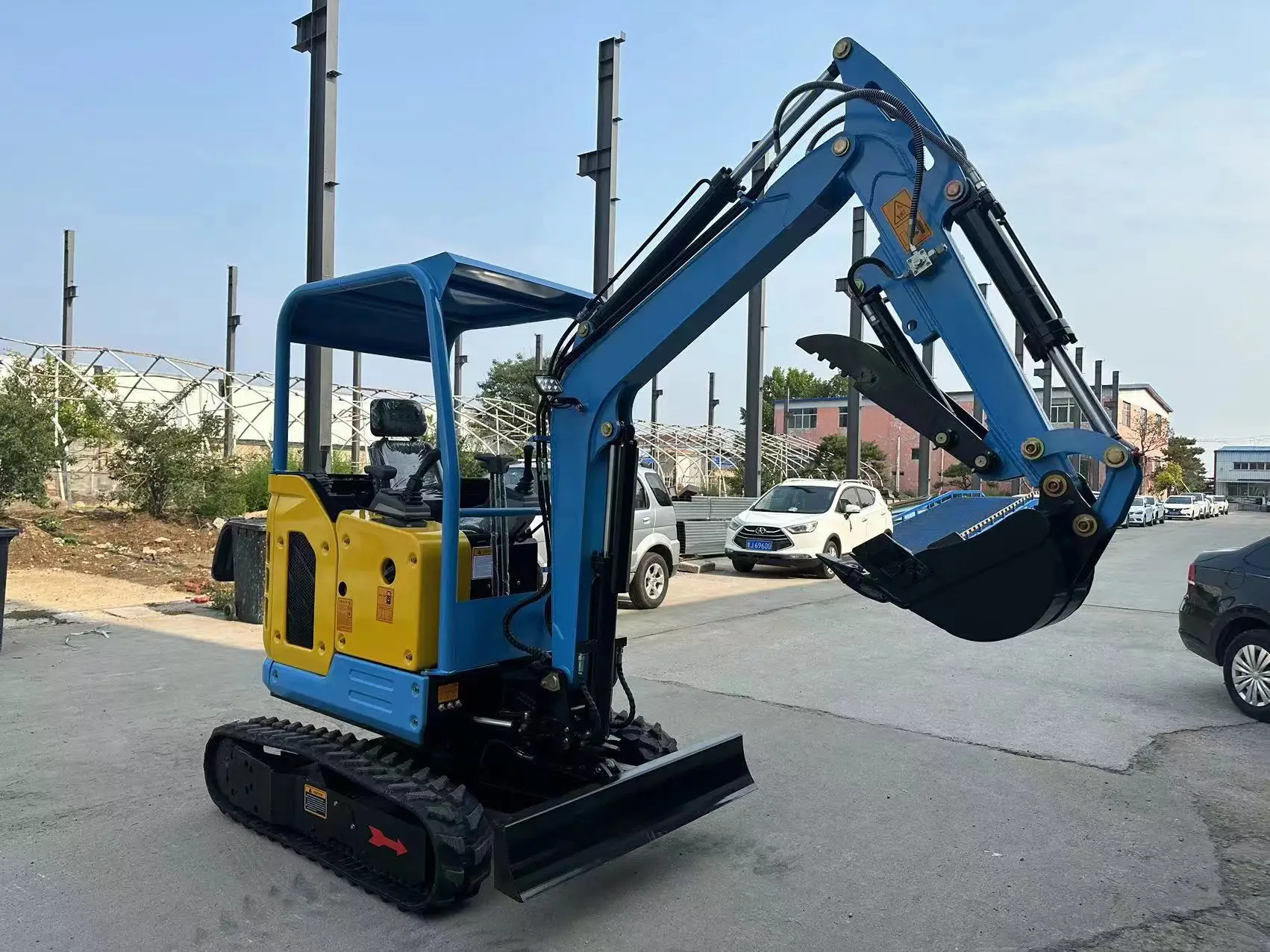 Mini Electric Excavator with Rock Saw Laidong Engine Eaton Hydraulic Cylinder Electric Parts Cart Electrical Parts Excavators