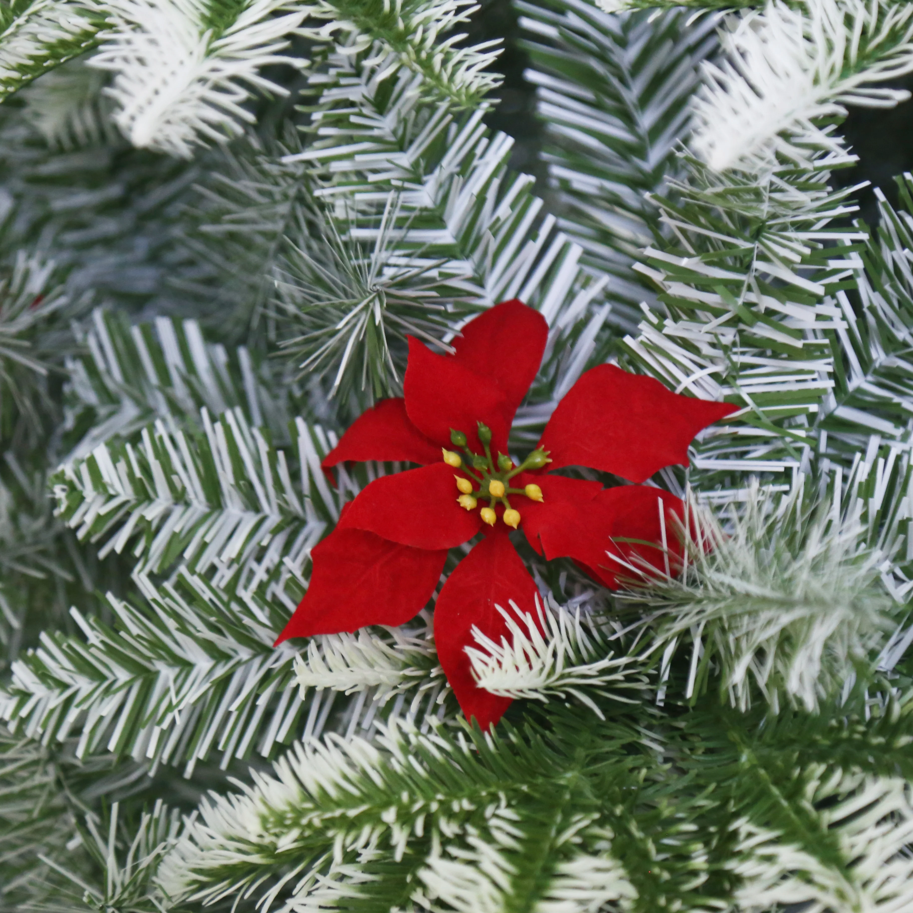 Wholesale Artificial Christmas Tree Multitype Size PVC Simulated Christmas Tree for Home Decoration